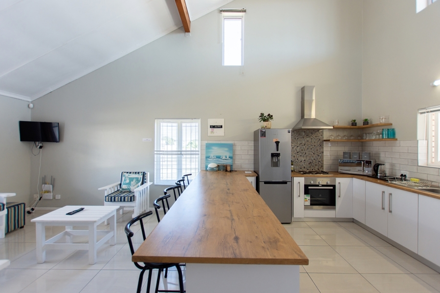 4 Bedroom Property for Sale in Middedorp Western Cape